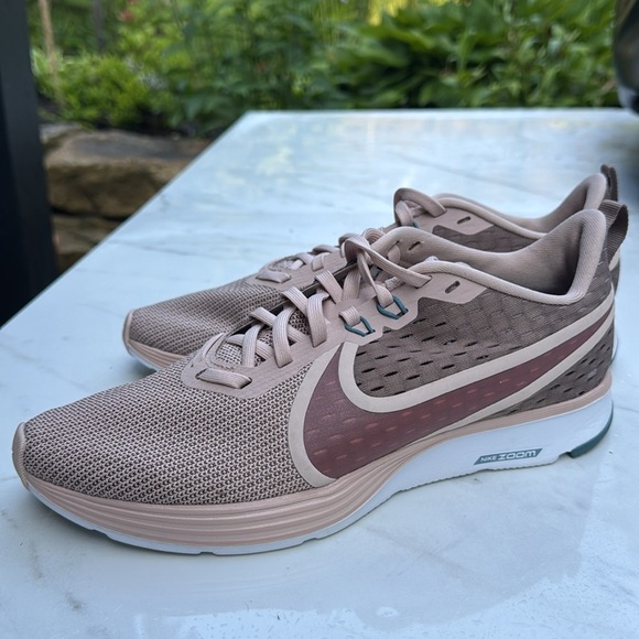 NIKE zoom strike size 9.5 - Picture 4 of 10